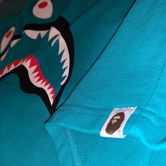 BAPE SHORTS - Picture 2 of 4